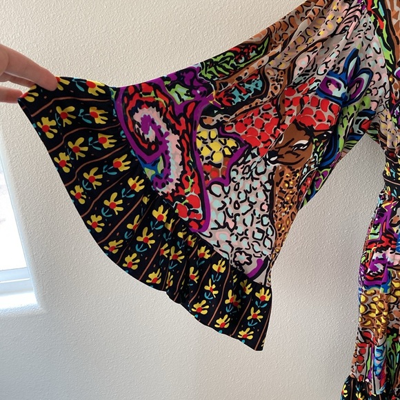 BETSY JOHNSON | Boho 🌸 multicolor Angel Wing Bell Sleeve Mini Dress size 8 - Picture 4 of 14